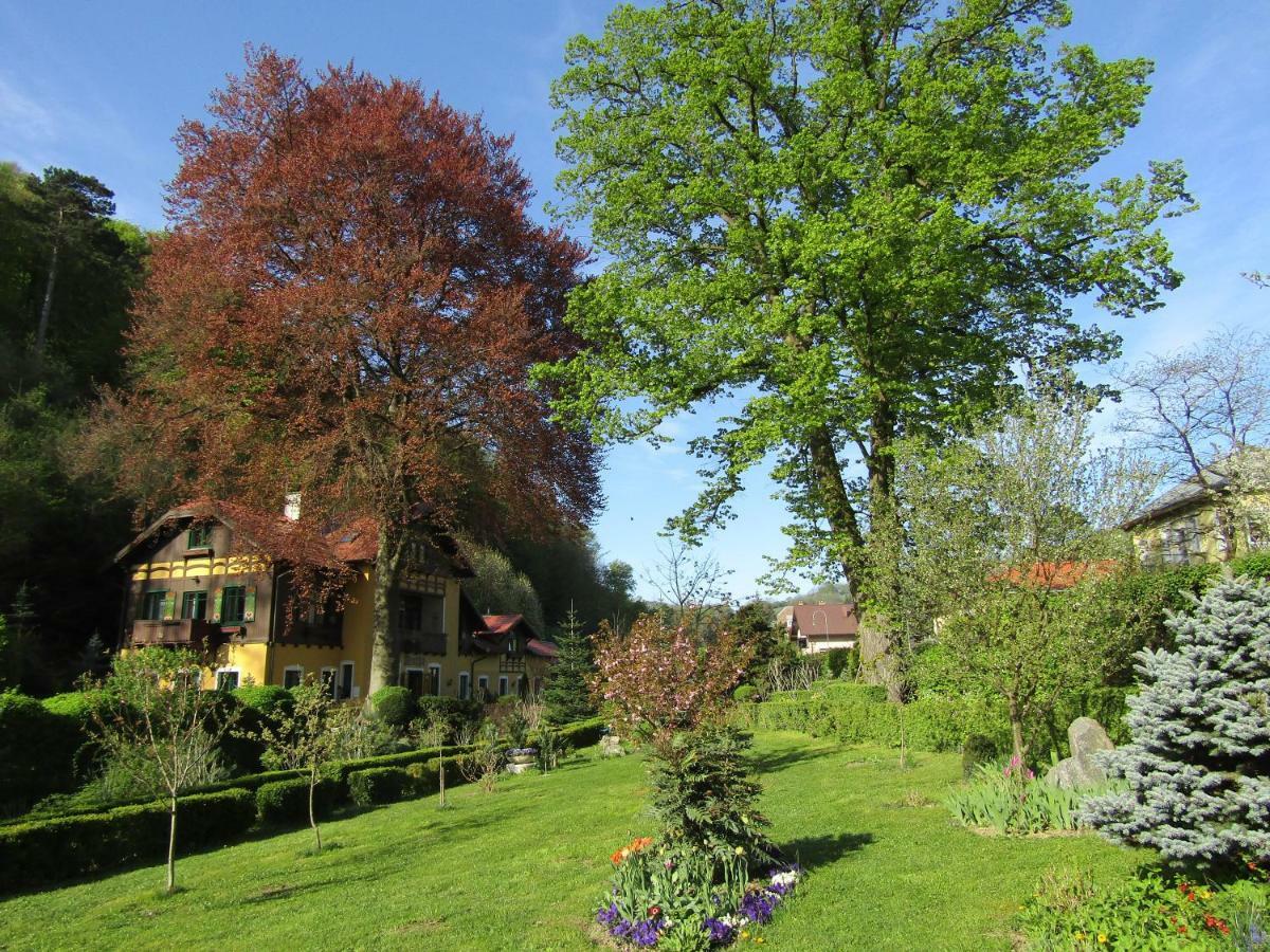 Villa Kreuthhof Appartements Klosterneuburg Exterior photo