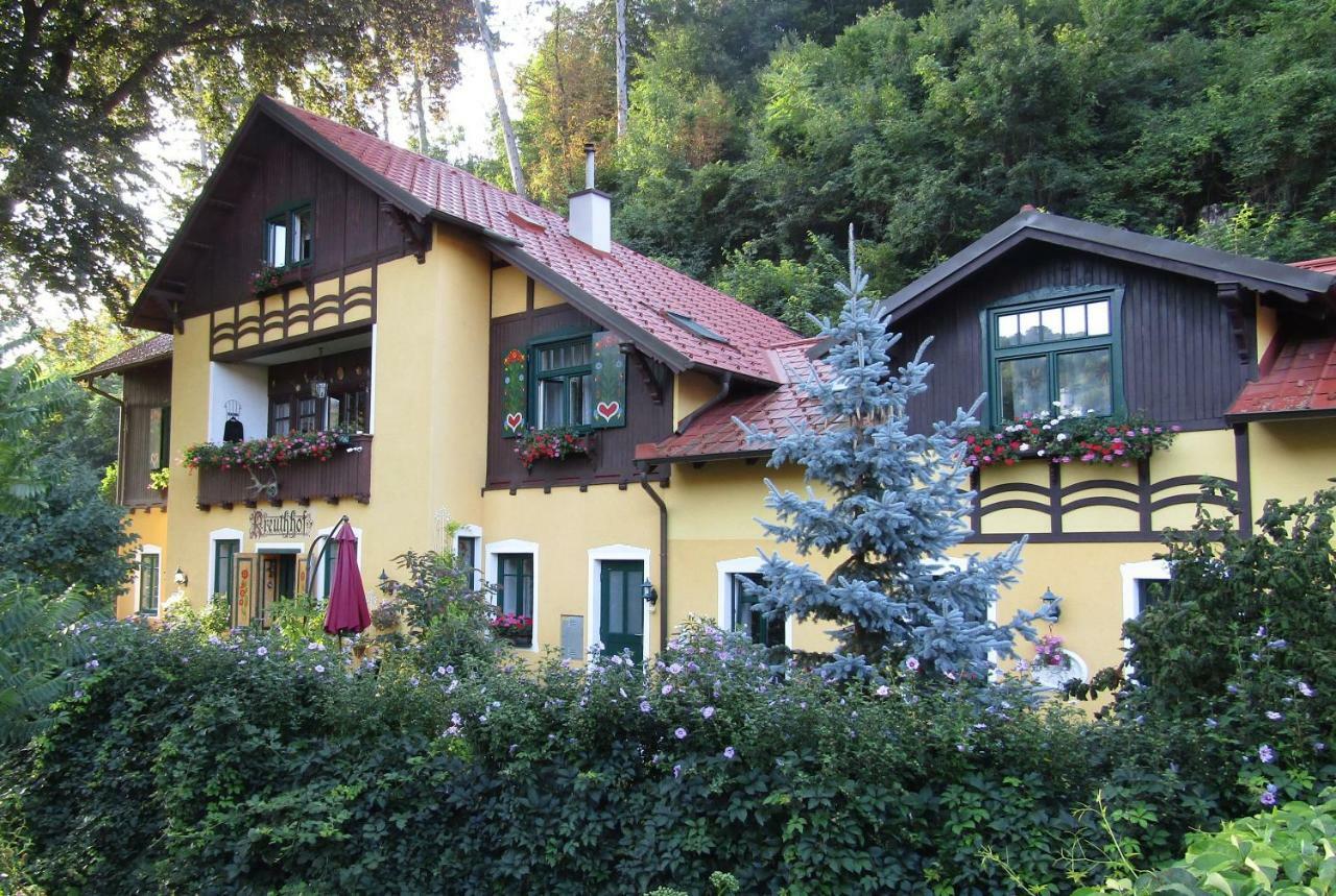 Villa Kreuthhof Appartements Klosterneuburg Exterior photo